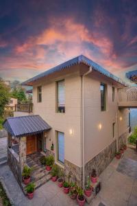 SaffronStays Edelweiss Estate Primrose House