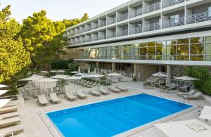 Bluesun Hotel Maestral