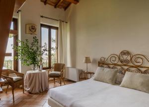 Borgo degli Ulivi - Castello di Montegridolfo