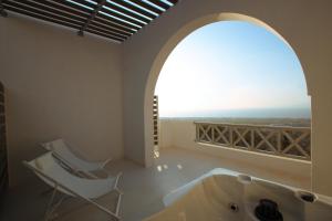 Airy Suites Santorini