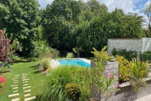 Maisons de vacances Sumptuous house with pool : photos des chambres