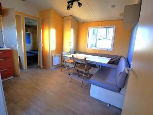 MH First 6pers 30min Puy du Fou HellFest