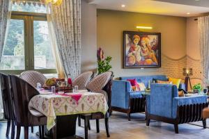 SaffronStays Edelweiss Estate Primrose House