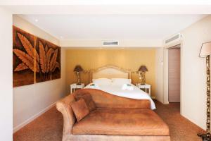 Villa familiale à louer avec piscine vue mer – 4 chambres, Mandelieu proche Cannes