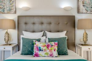 Pet-Friendly with Private Pool Close to the Beach