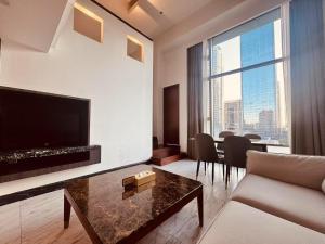 Chateau Lizhi Hotel