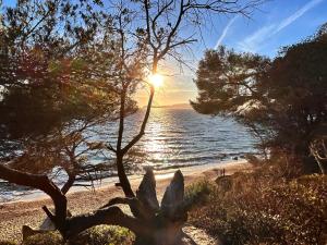 Reve azur plage en duplex coeur de village