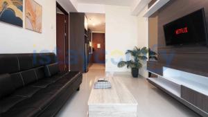 1BR Pollux Habibie B1207 City and Sea View