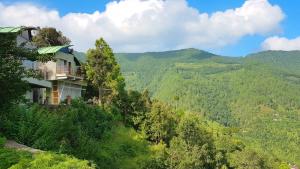 Seclude Ramgarh Cliffs edge