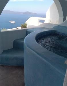 Deluxe Suite with Caldera View