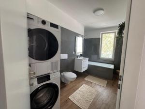 SuperHosts PARKPLATZ - Zentrum - TERRASSE - King-Bett - NETFLIX