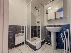 Appartements Le Petit Perriere - HyperCentre - Quai de Grenoble : photos des chambres