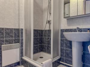 Appartements Le Petit Perriere - HyperCentre - Quai de Grenoble : photos des chambres