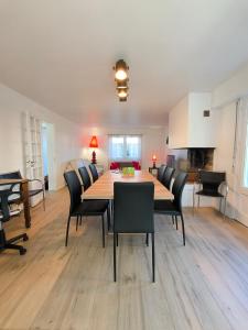 Villas Villa 15 pers - Jardin Arbore - Calme - Parking : photos des chambres