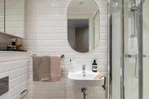 Students Only Silver Studio Mid Level Wembley Arthur House