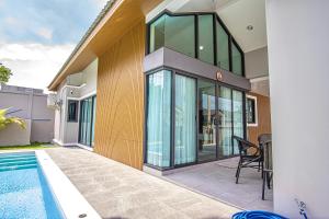 Thann Villa by EThan Aonang