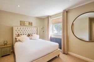 Host & Stay - The Sett