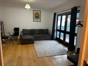 Elegant Dockside 2-Bed Stay