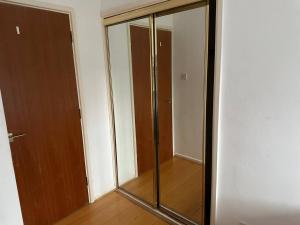 Elegant Dockside 2-Bed Stay