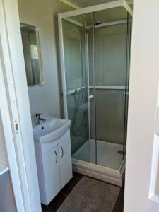 Liten,koselig studieleilighet i rolige omgivelser