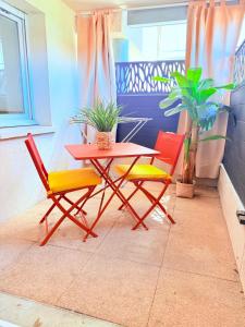 Appartements Essentiel T1 Piscine , Parking , proche Airbus : photos des chambres
