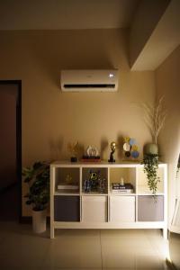 Modern Rustic Pet Friendly Condo in Mckinley Hill BGC