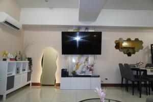Modern Rustic Pet Friendly Condo in Mckinley Hill BGC