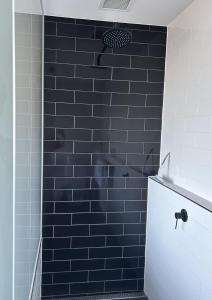 THE DEVLIN APARTMENTS 2 Bedroom Apartment near GMHBA stadium in Geelong - G01