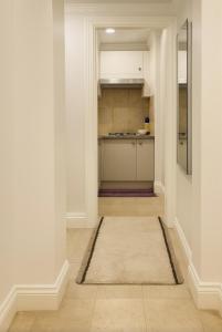 Kensington gardens square apartment