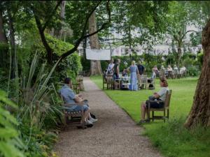 Kensington gardens square apartment