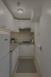 Kensington gardens square apartment