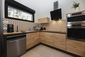 Maisons de vacances Le Naturiste Loft with Jacuzzi : photos des chambres