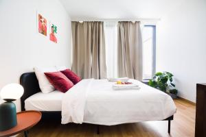 Brussels St Gilles Elegant residence