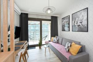 YOURAPART Popiełuszki close to the ECS -Europiean Centrum Solidarity Muzeum