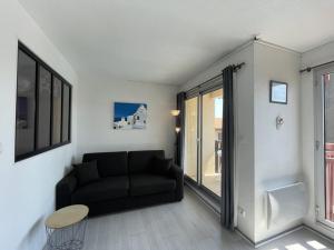 Appartements Appartement T1 a 50m du lac avec piscine, salle de jeux et parking, ideal famille/amis - FR-1-379-63 : photos des chambres