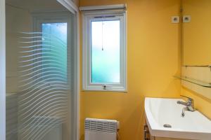 Maisons de vacances Mobilhome 4 personnes climatise : photos des chambres