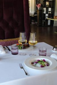 Hotels Chateau de Maubreuil : photos des chambres