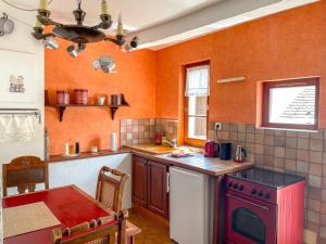 Appartements La Maison Bleue - Historic House in the Heart of Riquewihr : photos des chambres