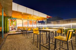 Super Townhouse Oak Silver City Chowk Formerly HW Residency