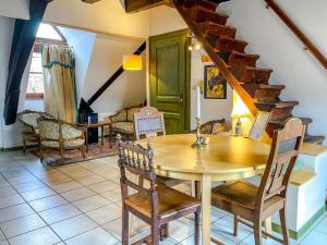 Appartements La Maison Bleue - Historic House in the Heart of Riquewihr : photos des chambres