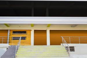 Super Townhouse LB Nagar Metro Station