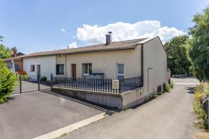 Appartements Orcines -Appt Lumineux & calme - Vulcania a 10 min : photos des chambres