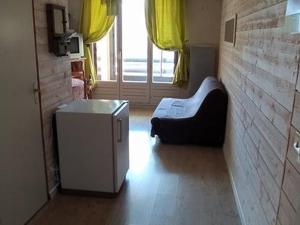 Appartements Studio cabine 26m² avec balcon sud-ouest a Barcelonnette - FR-1-804-45 : photos des chambres