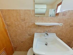 Appartement au centre, proche pistes, 5 couchages, parking, garage - FR-1-241-194
