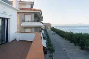 WELCS APARTAMENTO 274 EMP primera linea de mar