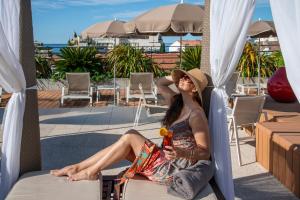 Hotels Best Western Premier Le Patio des Artistes Wellness Jacuzzi : photos des chambres