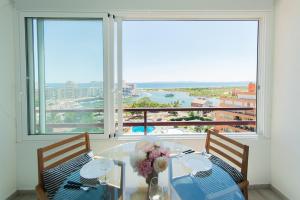 WELCS ESTUDIO 275 EMP con vistas al mar