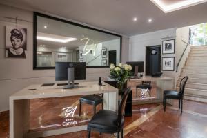 Hotels Best Western Premier Le Patio des Artistes Wellness Jacuzzi : photos des chambres