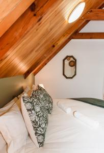 The Attic - Deluxe Leisure Loft