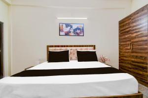 Hotel O Flagship vasundhara inn